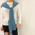 Stilvoller Eisseide Sonnenschutz Schal, einfarbiger geknoteter Pullover Schal Damen. - Marineblau
