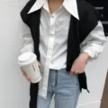 Koreanischer Stil weiße Hemdjacke kombiniert mit eleganter schwarzer Strickweste Detail. - Schwarz