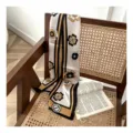 Elegante sciarpa lunga in seta con motivo floreale chic, accessorio da collo stile lusso raffinato. - J405