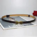 Damen vintage schmaler Ledergürtel mit retro goldener Doppelschnalle modischer Taillengürtel - Kaffeebraun