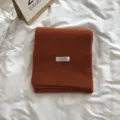 Écharpe d'hiver en tricot uni confortable pour femmes, tour de cou chaud et élégant. - Orange Sale