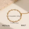 Gedetailleerde opname van de gouden roestvrijstalen armband met witte kristallen. - Witte Ovale Strass Ketting (#B0627)