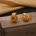 Detail vintage geweven roestvrijstalen oorknopjes, elegante vergulde geometrische sieraden. - Bolvormig Gaasweefsel met Ringstijl (BJGE2249)