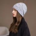 Graue Strickmütze für Damen, warme Oversized Beanie Mütze im Winter und Alltag. - Hellgrau