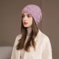 Damen Herbst Winter Strickmütze warme slouchy Mütze mit Perlen Dekoration Eleganz. - Hellviolett