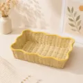 Panier de rangement de bureau nordique tissé main doté d'un joli bord ondulé jaune. - Haut 40x28cm, Bas 25x23cm, Hauteur 8cm / Dentelle rectangulaire jaune clair (40*28*8)