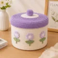 Süßer geflochtener Baumwoll-Aufbewahrungskorb mit Deckel für Kosmetik und Heimutensilien. - 22*15 / Beige Basis & Violetter Deckel - Violette Sonnenblume