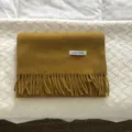 Bufanda de lana 100% de color amarillo mostaza con flecos para mujer, cálida y acogedora en invierno. - Amarillo Tierra