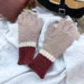 Cozy knit glove detail shot featuring a cozy three-tone color block design and warm texture. - 11x25cm / Khaki