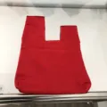 Rote Satin japanische Knoten Tasche, tragbare minimalistische einfarbige Handtasche. - Rot