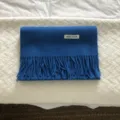Bufanda azul 100% lana con flecos clásicos, accesorio de moda de punto cálido de invierno. - Azul zafiro