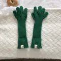 Gezellige groene lange gebreide handschoenen met geribbelde manchetten, ideaal voor de winter. - Lange Handschoenen / Groen