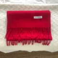 Bufanda roja de lana con flecos para mujer, cuello cálido de invierno estilo moda elegante. - Rojo Oscuro