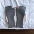 Gemütliche Strick fingerlose Handschuhe für Damen im eleganten einfarbigen Halbfingerstil. - 22x10cm / Grau