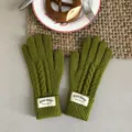 Green cable knit gloves for women, warm winter five-finger knitted gloves with brand tag. - 29x10cm / Matcha Green
