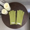Green 100% wool knit gloves for women winter warm touch screen stylish daily wear - 25x11cm / Verdant