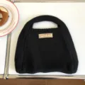 Minimalistische schwarze Strick Handtasche für Damen, schicke Woll Tote Tasche neu. - 31x26cm / Schwarz