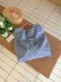 Koreanischer blauer Blumen-Canvas-Tragetaschen für Damen, lässige Picknick-Handtasche pink. - Blaues Kleines Blumenmuster Rosa Seilgriff (4)