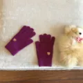 Guanti invernali in maglia ricamati con orsetto carino, guanti caldi touch screen. - 21x11cm / Viola
