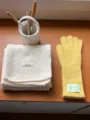 Ensemble de gants et d'écharpe en tricot d'hiver douillet en laine chaude pour les jours froids. - 30X10cm / Jaune