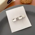 Pince à cheveux rectangulaire en argent avec strass, barrette brillante élégante pour femmes. - Carré Blanc
