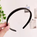 Black plastic hair band with teeth non-slip headband daily hair styling accessory for women - Black