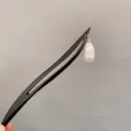 Forcina per capelli in legno stile cinese con ciondolo perla barocca elegante vintage. - Bastoncino con Perle