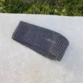 Graues Strick Stirnband für Damen, weiches Winter Haaraccessoire, gemütliches Sportband - Grau