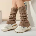Braune Zopfmuster Beinwärmer für Damen, gemütliche Winter Thermo Stulpen und Strick Socken. - Dunkelbeige