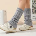 Damen Zopfstrick Beinstulpen gemütliche Winter Slouch Socken thermische Stiefelgamaschen - Hellgrau