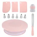 Rosa Torten-Drehtellerset mit Spritzbeutelspitzen, Teigschabern und Spatel zum Backen. - Rosa (mit Rutschschutz) in Farbbox