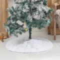 White plush Christmas tree skirt decorated with shiny silver embroidered snowflakes - Silver snowflake 140cm