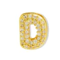 Gedetailleerde close-up van gouden kristallen letter D bedel voor DIY sieraden maken. - Gouden Letter D Hanger