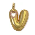 Ciondolo a lettera gonfia placcato in oro con cuore rosa, ideale per gioielli collana. - Lettera V