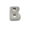 Colgante letra B plateada para pulseras DIY, accesorio de joyería de alfabeto de metal. - Precio por una sola letra / Blanco y Dorado Estilo B