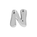 Zilveren ballon letter N hanger detailweergave voor DIY ketting armband accessoire. - N-Platina