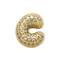 Goldenes Pavé Buchstabe C Anhänger Detailbild, ideal für individuelle DIY-Halsketten. - Gold Buchstabe C