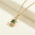 Collar con colgante de niña pequeña bañado en oro con circonita verde brillante. - Niña-Mayo