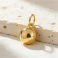 Détail du pendentif boule de sport doré, charm 3D exquis pour les accessoires de bijoux. - Style 11