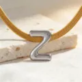 Edelstahl Initialen Z Anhänger Halskette kombiniert mit einer goldenen Schlangenkette. - Halskette Z