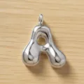 Zilveren opgeblazen letter A hanger voor ketting, schattige 3D bubbel initialen sieraad. - Letter A / Zilver