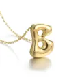 Goldener 3D Buchstaben B Kettenanhänger 18K vergoldet minimalistischer Schmuck Detail - Buchstabe B