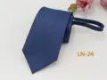 Close-up view of the blue striped woven zipper tie, featuring an easy-pull design for men. - LN-24