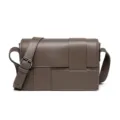 Bolso bandolera de cuero informal y de moda con diseño tejido ancho, elegante bolso diario. - Caqui