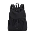 Mochila negra de nylon, bolso diario casual y minimalista ideal para viajes y ocio. - Negro