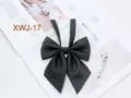 Klassische schwarze JK Uniform Fliege mit verstellbarem Riemen, eleganter Twill Kragen. - Schwarz