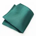 Donkergroene satijnen pochet detail, glanzend polyester pak zakdoek accessoire voor heren. - Donkergroen