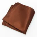 Heren effen glanzend polyester pochet formeel pak zakdoek accessoire klassiek bruin - koffiekleur
