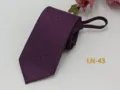 Detailed view of the purple jacquard zipper necktie for men business formal wear item. - LN-43