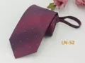Detail shot of men's purple gradient zipper tie with dashed stripe pattern, 7cm width. - LN-52
